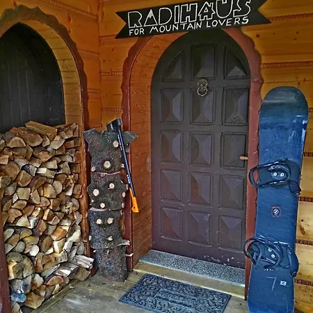 Radihaus & Treehaus Zar - Arkadia 木屋 *